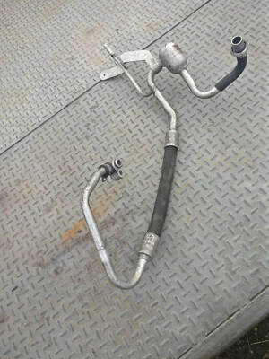 Tubo de aire acondicionado Ford Galaxy 2004 Foto 1 de 4