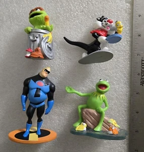 Vintage Lot Of 4 Figure Figurines Toys - Picture 1 of 6