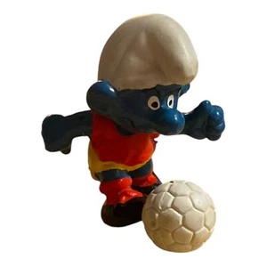 Vintage Smurfs Soccer Player Figure Peyo Schleich - Picture 1 of 4