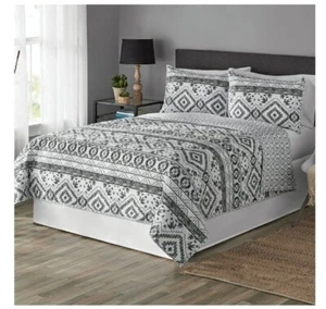 Mainstays Reversible Aztec Grey/White Tribal Design Polyester Quilt, Full/Queen - Picture 1 of 7