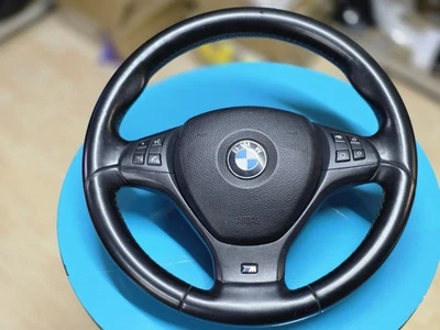 BMW X5 (E70) Lenkrad fur m pack. mit airbag. Schwarz - Bild 1 von 3