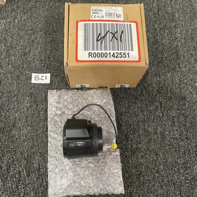 AXIS 5901-101  I-CS COMPUTAR LENS F-2.8-8.5MM F1.2 IR PIRIS 1/2.7"CS - Image 1 of 4