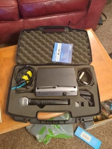 Shure UT4A-TC Funkmikrofon UHF Diversity Empfänger mit SM58 - Bild 1 von 8