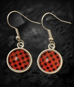 Black And Red Plaid Glass Cabochons Round 12mm Earrings - Picture 1 of 2