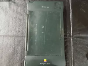Apple Newton MessagePad 2000; 2100 Upgrade Case Wireless Flash Cover Adapter CD - Picture 1 of 9