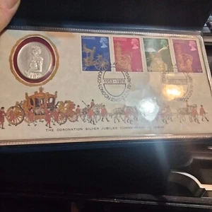 1978 QUEEN ELIZABETH II 25TH ANAVERSARY OF CORONATION & SILVER PROOF MEDAL RARE! - Picture 1 of 5