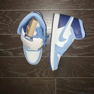 Größe 9,5 - Jordan 1 Retro High OG First in Flight W - Bild 1 von 4