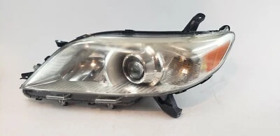 2011 2012 2013-2020 Toyota Sienna LEFT/DRIVERS Halogen Headlight AFTERMARKET  Foto 1 de 4