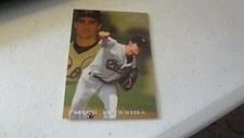 1996 FLAIR # 9 MIKE MUSSINA BASEBALL CARD