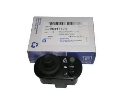 Nuevo Control Plegable Espejo para Chevrolet Optra/Lacetti/SUZUKI Forenza 2003-07 Foto 1 de 3