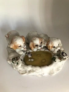 Estatuilla vintage de cachorros en un estanque con tortugas bebé Taiwán - Imagen 1 de 7