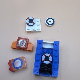 LEGO Spongebob 3834 Bikini Bottom Incomplete Decorated Stickered Parts Lot