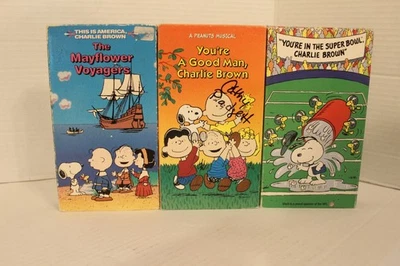 Lot 3 Charlie Brown Snoopy Peanuts VHS Superbowl, Mayflower Voyagers, Good Man - Image 1 of 4