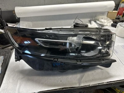 Passenger Headlight SHO Xenon HID US Market Fits 13-19 TAURUS 2169841 - Image 1 of 4