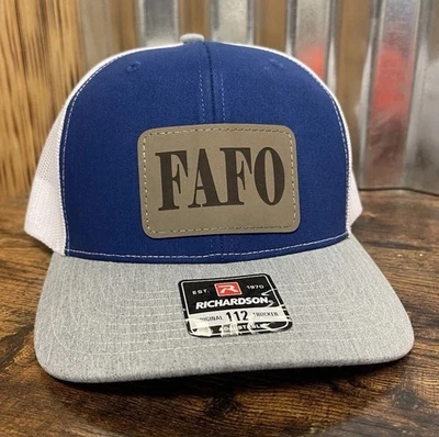 Parche de cuero personalizado para sombrero de camionero F Around Richardson 112 azul/blanco/plateado Foto 1 de 4