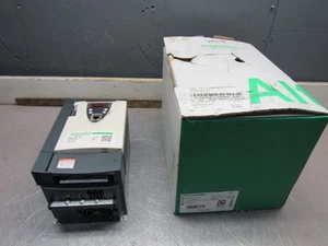 Schneider ATV71HU40N4 ALTIVAR-71 AC ANTRIEB 5 PS (4 KW) 380-500 v 3 ph neu im karton!! - Bild 1 von 7
