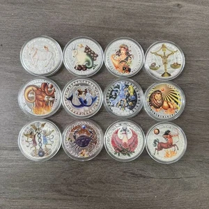 12 Stück Sternzeichen Münzen Set coloriert Horoskop Gedenkmedaillen Geschenke - Bild 1 von 15