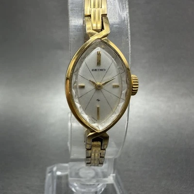 Seiko Solar Watch Women 15mm Silver Dial Gold Tone Manual Wind 10-7001 Runs VTG - Image 1 of 4