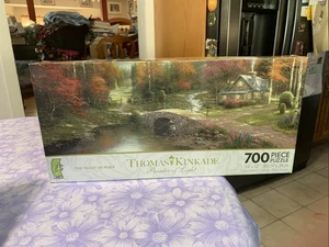 Thomas Kinkade La Valle della Pace Puzzle Panoramico 34" x 12" Raro Nuovo Sigillato - Foto 1 di 6