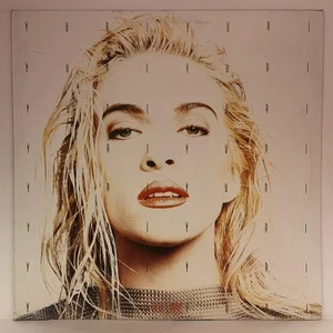 YURI - SOY LIBRE - 1990 MEXICAN LP ALBUM TRANSLUCENT VINYL + INSERT - Picture 1 of 7