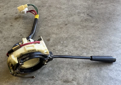 Interruptor de seta DATSUN 120Y B210 B210GX 4 pinos marca NILES Japão funciona muito bem! - Imagem 1 de 4