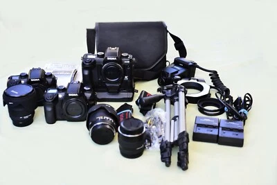 Spiegelreflexkameras Sigma SD9/14/15 mit 3 Objektiven + Sigma Macro Blitz ... - Bild 1 von 4