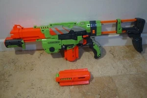 Pistola bláster NERF N-strike Vortex Praxis stock desmontable + revista extra + 17 discos - Imagen 1 de 12