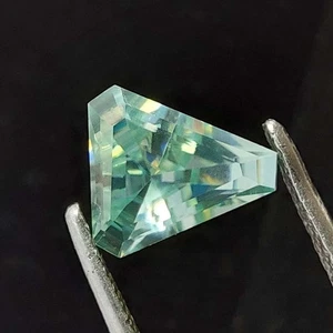 2.65 Cts Light Green Color Fancy Shape SI 1 Certified Moissanite u201 - Picture 1 of 10