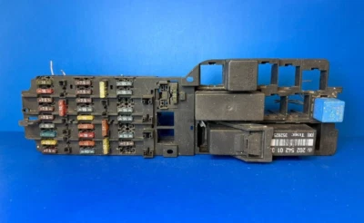 94-00 MERCEDES W202 C280 C230 C220 C36 AMG CAJA DE FUSIBLES RELÉ PANEL A2025455240 OEM Foto 1 de 4