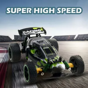 Macchinina auto telecomandata scala 1:18 elettrica bambini 2,4GHz - Foto 1 di 7