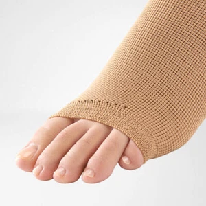 Venotrain Calze a Maglia Piatta Sotto Ginocchio Punta Aperta Ccl 2 (23-32 mmHg) RAL - Foto 1 di 7