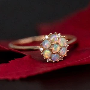 Cluster Verlobungsring mit australischem massivem Opal und Diamant 18K Gelbgold - Bild 1 von 5