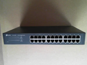 TP-Link Network TL-SG1024D 24 Port Gigabit Desktop Switch 10 100 1000M Retail - Picture 1 of 1