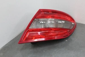 MERCEDES-BENZ Classe C W204 (Berlina) 8-14 DRIVER FANALE POSTERIORE UK 2048203064 - Foto 1 di 7