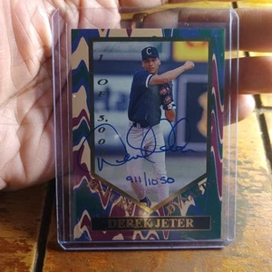 DEREK JETER 1995 SIGNATURE ROOKIES FUTURE DYNASTY AUTO 911/1050 - Picture 1 of 4