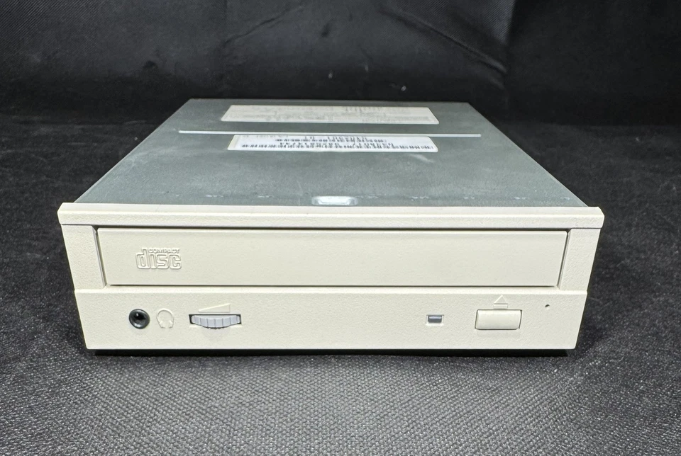 Sun 540-2901 SunCD 12x SCSI CD-ROM Assembly for SPARCstation 5, 370-2816 - Image 1 of 4