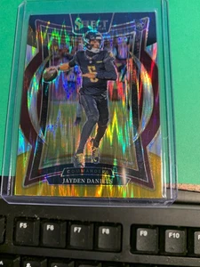 2024 SELECT JAYDEN DANIELS PRIZM YELLOW AND BLACK SHOCK #26 CONCOURSE - Picture 1 of 1