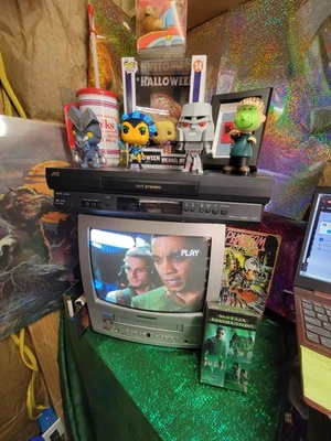 Matrix Revolutions Late Release VHS 2004 Tested Hollywood Video - Image 1 of 4