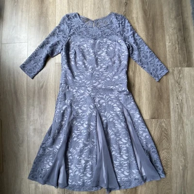 Vestido Sangría Fit & Acampanado Mujer Talla 12 Gris Encaje Superpuesto Boda Foto 1 de 4