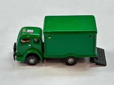 CMW Mini Metals Box Delivery Truck Van with Loading Platform Green Cab N-Scale - Image 1 of 4