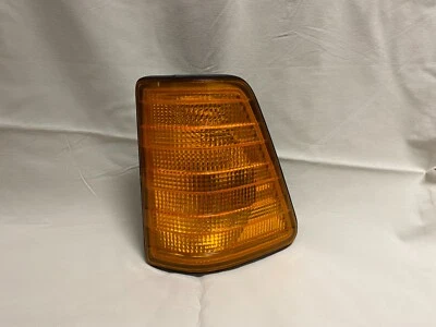 Mercedes Benz T1 indicatore direzione blinkleuchte blinker freccia NUOVO | NEU - Immagine 1 di 3