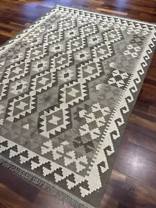 Nomadic Moroccan Kilim | Natural Undyed Wool | Hand-Made Kilim Area Rug 4.10x6.7 - Picture 1 of 7