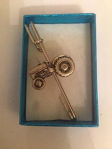 Tractor PP-T10 kilt pin Scarf or Brooch pin pewter emblem 3" 7.5 cm - Picture 1 of 1