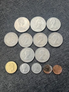 New Zealand, a lot of 14 Coins Elizabeth II (CAB3) - Picture 1 of 2