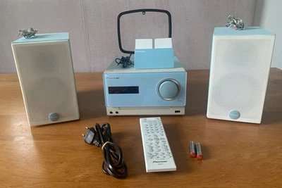 PIONEER CD Receiver System; Model: X-CM32BT-L (light blue), TOP! - Bild 1 von 4