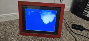 USA Portable Digital Picture Frame 10.4 Inch Size - Picture 1 of 4