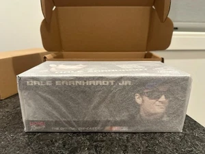 VERY RARE - NIB - DALE EARNHARDT JR 2015 KELLEY BLUE BOOK 1/24TH /1,753 - Picture 1 of 5