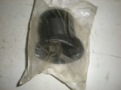 1995-98 ARCTIC CAT COUGAR/COUGAR MC OEM  CARBURETOR BOOT  P#1670-389  s#46 - Image 1 of 4