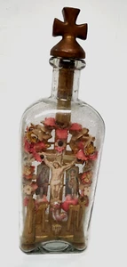 Antik 1922 Kreuzigung in Glasflasche Kunst Jesus Volkskunst Holz Kreuz Stopfen - Bild 1 von 11