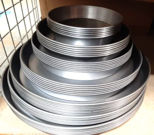 Commercial Cast Iron Pizza Pan for Pizza Shop 1.5" Made in England Various Size - Picture 1 of 49